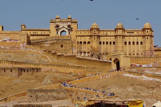 1-Day Trip to Jaipur from Mumbai with Both side Commercial Flights - Jal Mahal and the Lunch Break: Where the Day Breathes