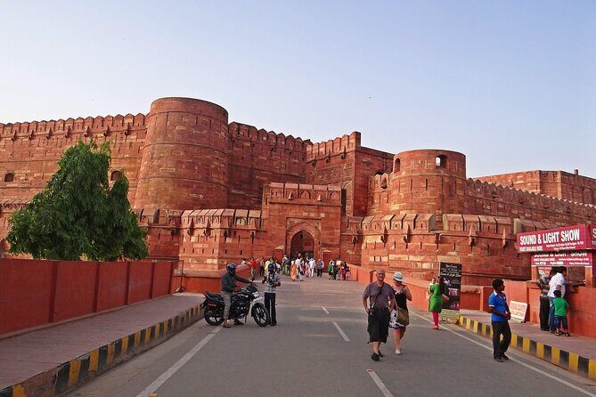 1-Day Trip to Taj Mahal and Agra from Mumbai with Both Side Commercial Flights - Agra Fort after lunch: red sandstone walls and Mughal-era structure