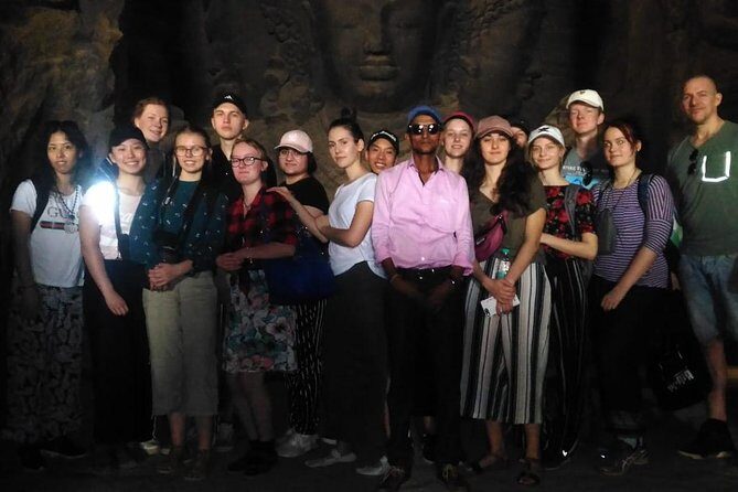 3 Days Complete Mumbai Tour Inclusive of Bollywood Studio Experience - Three Days That Cover Mumbai’s Big Contrasts