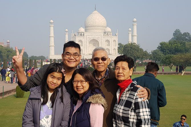 4 Day Golden Triangle Tour to Delhi Agra and Jaipur From Mumbai - Vehicles, Guides, and Airport Runs: What Keeps This Tour Smooth