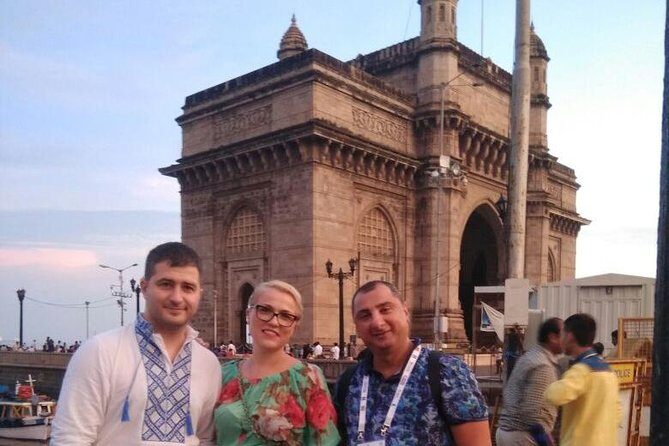 All in one Combo of City ,Slum,Dhobighat & Dabbawala tour - A One-Day Mumbai Shortcut: City Landmarks and Real Working Life