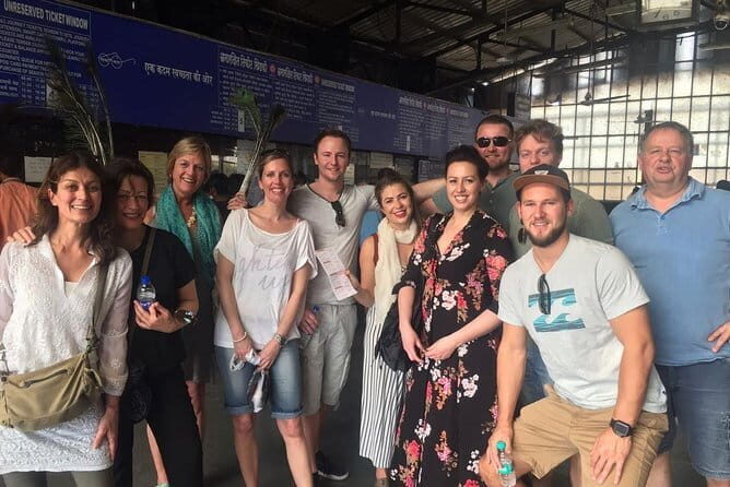 All in One Mumbai City, Slum & Bollywood Tour with Transport - Hanging Gardens and the Malabar Hill Viewpoint Feel
