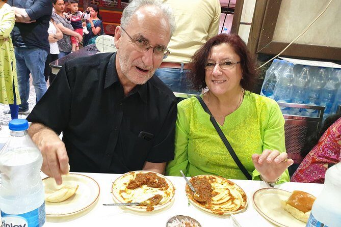BEST Mumbai's Street Food-Evening Tour - From Eros IMAX (Churchgate) to Chowpatty Beach’s first bites