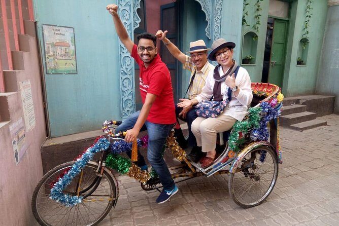 Bollywood For All Group Half Day Tour Including Transport - The half-day format: what you gain in 3 to 4 hours