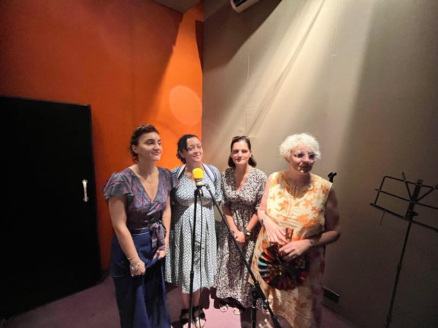 Bollywood Sightseeing and Celebrity Home Tour by Private Car - Seeing movie sets up close: hospital, jail, office, and bungalows
