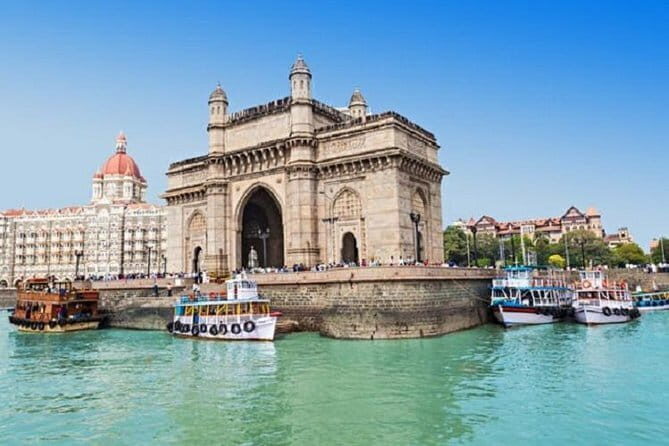 Bollywood Sightseeing and Celebrity Homes Tour by Private Car - What to Wear and Bring for a Studio + Streets Day