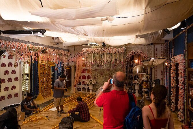 Bollywood Tour - Why This Bollywood Studio Tour Starts at Churchgate