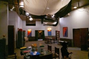 Bollywood Tour - The Train, Metro, and Rickshaw Ride: Fast Mumbai Intro