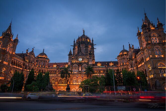 Cultural & Heritage Trails of Old Town Mumbai Guided Walking Tour - Horniman Circle to Town Hall: Turning Corners Like a Local