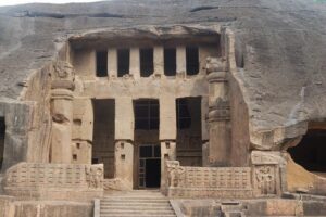 Delightful Elephanta Caves Excursion Mumbai (Guided Half Day Sightseeing Tour) - Getting to the caves: Gateway of India ferry time and sanity checks