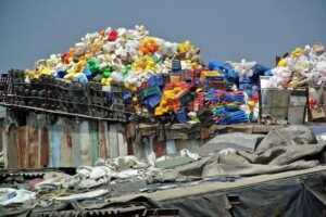 Dharavi Slum Tour in Mumbai - Starting at Mahim Railway Station (and why that helps)