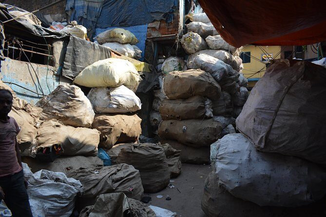 Dharavi slum tour in Mumbai by Female tour guides of the slum - Pickup, Timing, and Getting There Without Losing Your Day