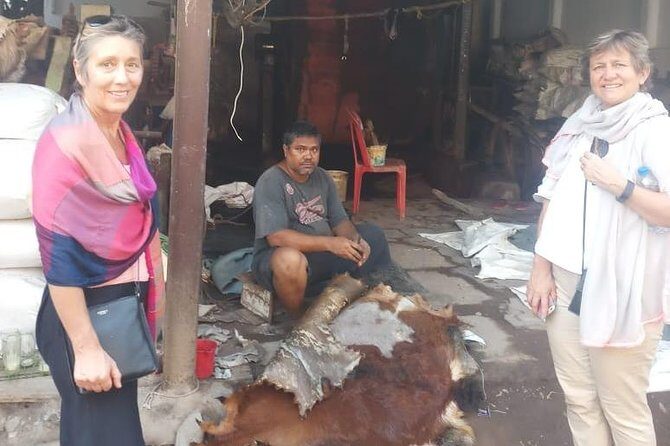 Dharavi Slum Tour with Laundry And Hotel Transfer (South Mumbai) - Why Dharavi and Dhobi Ghat in One Half-Day Works