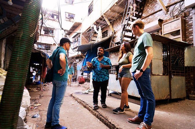 Dharavi Slum Walking Tour: Daily Life in Asia's Largest Slum - Kumbharwada pottery colony: how craft survives generation to generation