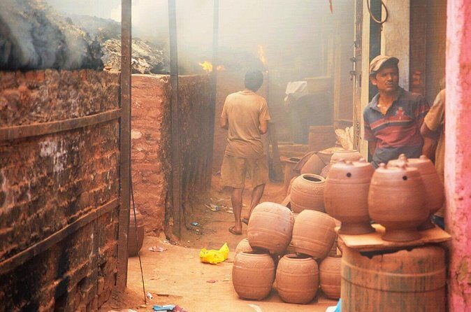 Dharavi Slum Walking Tour: Daily Life in Asia's Largest Slum - Should you book this Dharavi Daily Life walk?