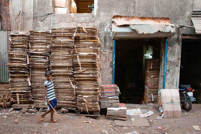 Dharavi Tour Including Car Transfer - Stop 2: Dharavi lanes and small industries up close