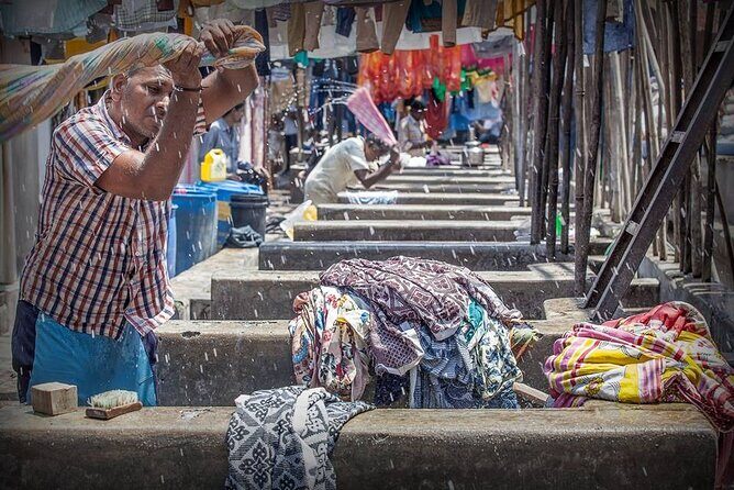 Dhobi Ghat Guided Tour A walk inside the biggest open air Laundry - What to wear and how to be a respectful observer