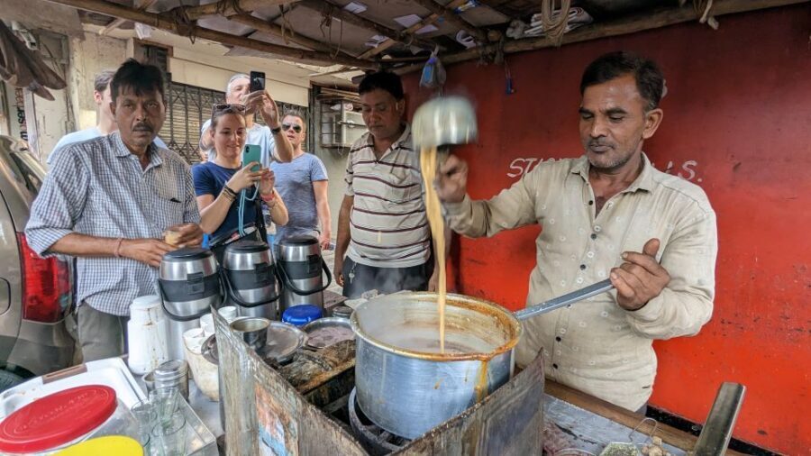 Discover Mumbai's street & beach with Vegetarian food tour - Transportation included: short rides that make the city feel real
