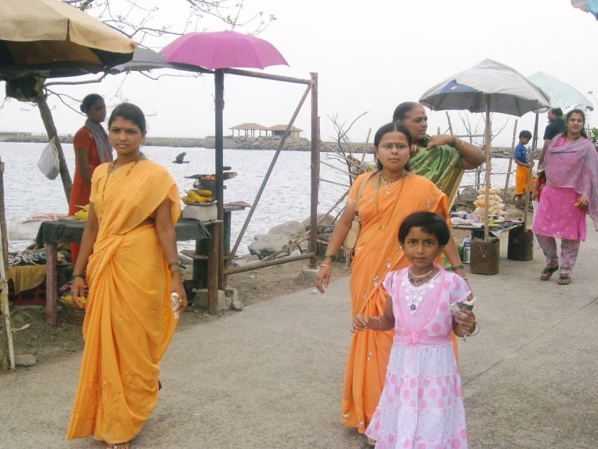 Elephanta Cave Tour with Bollywood Tour - Making it work at the cave site: photos, phones, and baggage rules