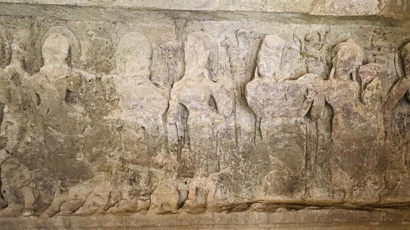 Elephanta caves tour in Mumbai - Group & Private Options - Elephanta Island walk: where comfort pays off