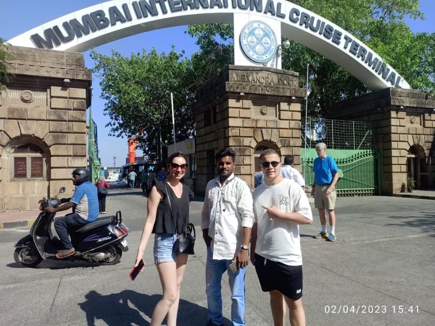 Essence of Mumbai: Half-Day Private Tour - Dhobi Ghat and Kala Ghoda Art District: Daily Work, Then Creative Streets