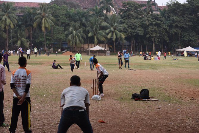 Essence of Mumbai : The Cultural Experience Tour - The first stop: meeting the Koli community