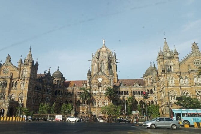 Explore Mumbai Iconic Landmarks and Hidden Gems - Pickup, comfort, and why private matters here
