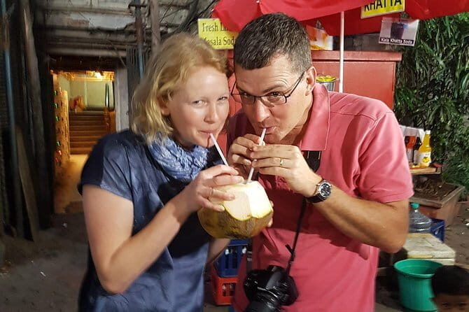 Full-Day Food Tour of Mumbai with Spice Bazaar Visit - Dhobi Ghat laundry and masala chai: the day’s best wake-up call