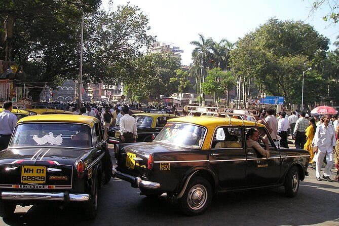 Full Day Mumbai City Tour and Dharavi Slums - The city circuit: from Gateway of India to Marine Drive
