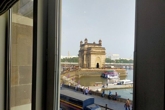 Full Day Mumbai City Tour in Luxury Vehicle - What you gain from the guide and chauffeur combo
