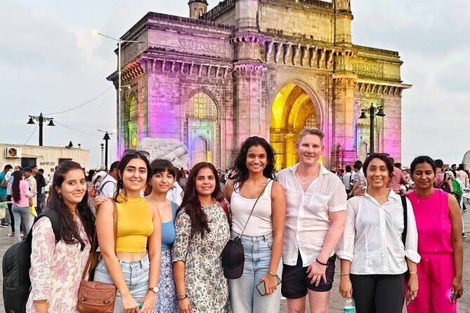 Group Guided Walking Tour in Fort and Colaba - Getting oriented: Fort to Colaba in about 2.5 hours