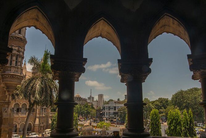 Heritage Walk: Recommended by Gigi Hadid as a must-do in Mumbai - How this South Mumbai walk feels: private, timed, and street-smart