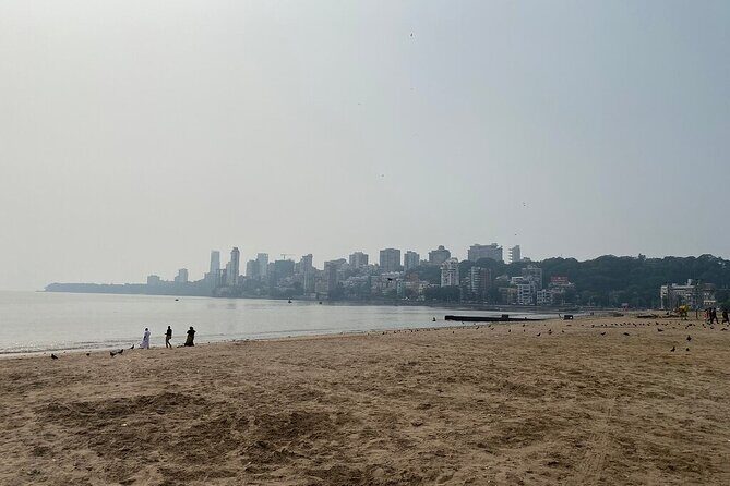 Highlights of Mumbai Sightseeing Tour: TRAVELLERS CHOICE AWARDED - Colaba and the Market Streets: Easy “First Taste” Mumbai