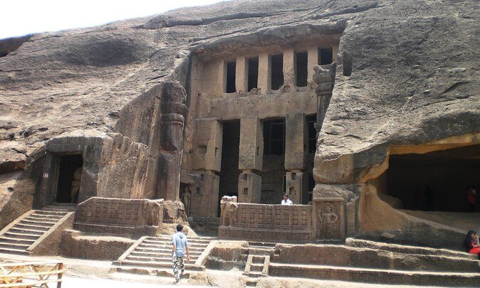 Kanheri Cave with Global Vipassana Pagoda Tour in Private Vehicle - How this private-vehicle tour works in real life