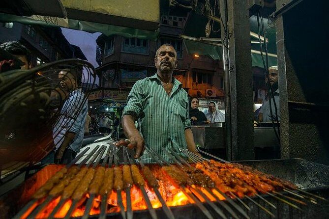 Mohd Ali Road Kebab & Curry Food Trail in Mumbai with Guide - Why Mohammad Ali Road Works So Well With a Guide