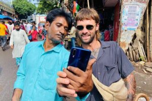 Mumbai 3 days package - Sightseeing, Food, Shopping, Slum, Bollywood & Kanheri - Day 1: South Mumbai’s landmark chain, plus Dharavi’s reality check
