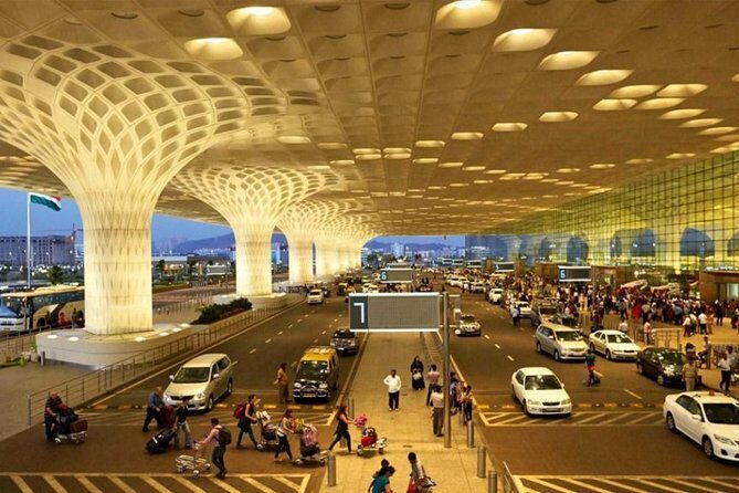 Mumbai Airport Transfer in Private Vehicle - Price and Value: Why It Can Be Worth More Than a Taxi