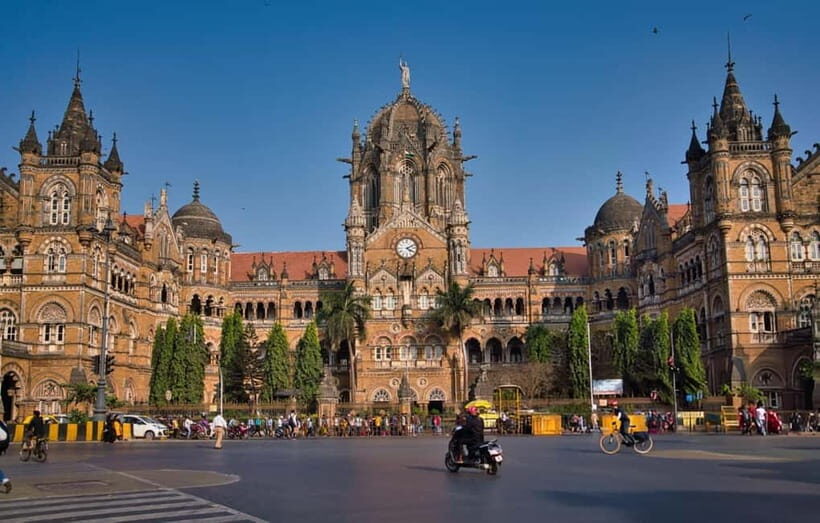 Mumbai: Best of the City Private Half-Day Tour - Chhatrapati Shivaji Maharaj Terminus (CST): the UNESCO stop that steals attention