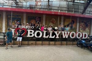 Mumbai Bollywood Tour + Live Dance + Live Shooting + Singing - What the $21.52 Tour Price Really Means