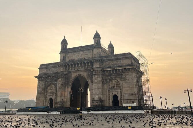 Mumbai By Dawn Morning Markets & The World’s Largest Laundry - Key things you’ll notice on this Mumbai morning route