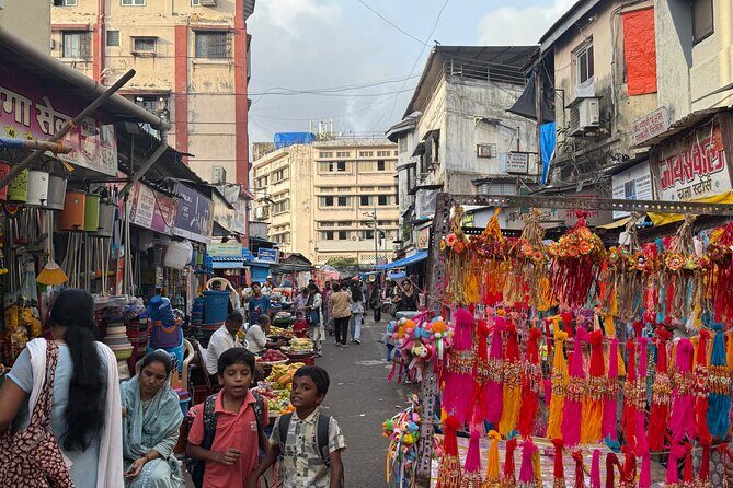 Mumbai City Highlights Tour-Private with AC car &Guide - The best way to “get oriented” in Mumbai