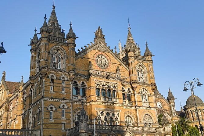 "Mumbai City Sightseeing Tour" - Starting in Colaba: Gateway of India by the waterline
