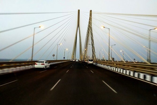 Mumbai City Tour in Public Transportation - Why Public Transportation Changes the Way You See Mumbai