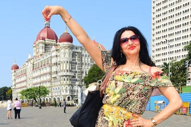 Mumbai City Tour with Licensed Guide and Lunch - Chhatrapati Shivaji Terminus: UNESCO Grandeur in a Working Station