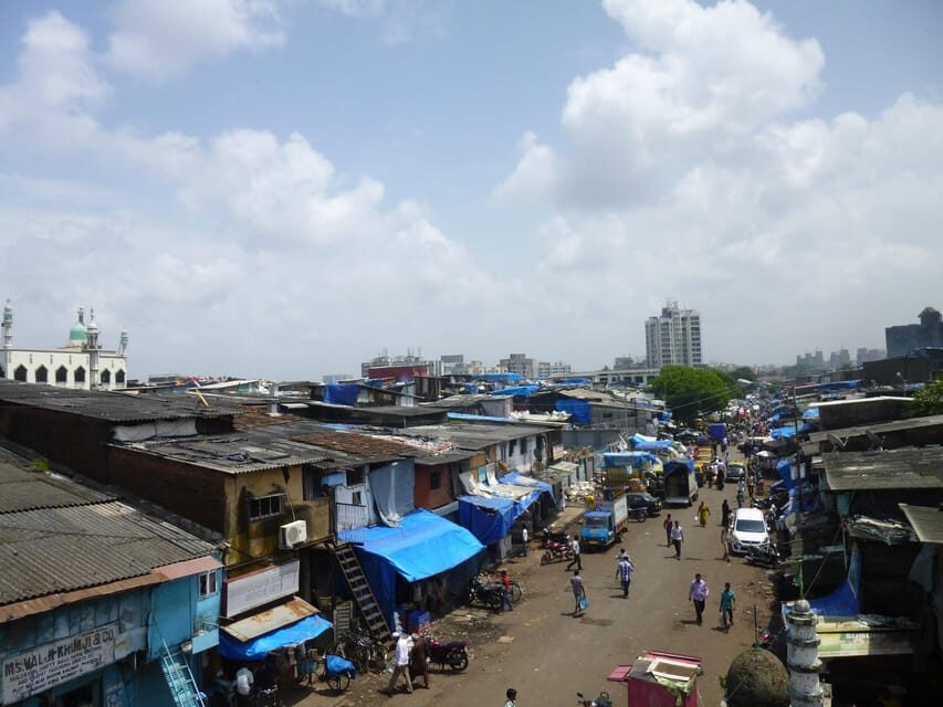 Mumbai: Dharavi Slum 2-Hour Walking Tour - Entering Dharavi the right way: a focused 2-hour walk