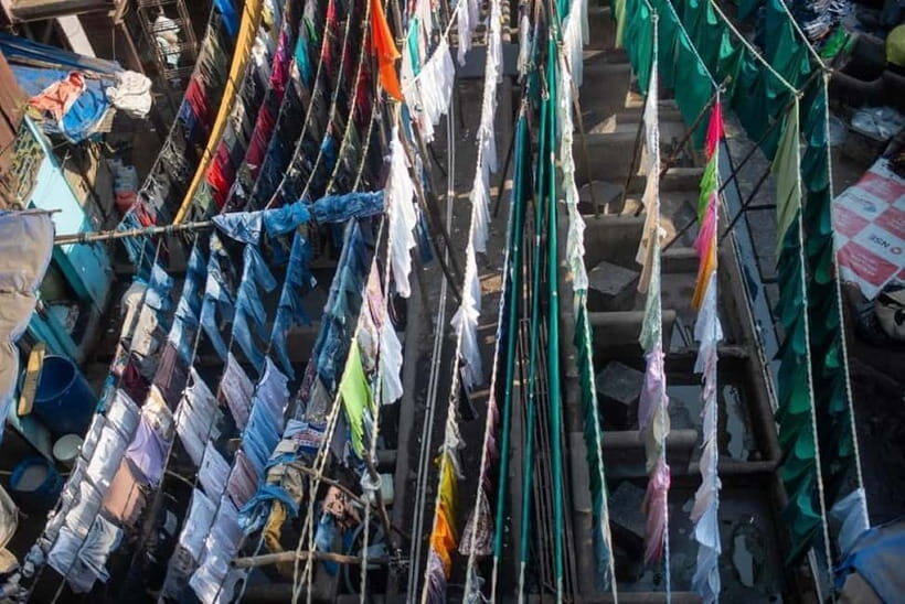 Mumbai: Dharavi Slum and Dhobi Ghat Laundry Tour - Dhobi Ghat Laundry: Seeing Tradition at City Scale