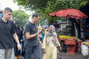 Mumbai Dharavi Slum, Dhobi Ghat & Dabbawala Lunchbox Tour - Getting There and Back: Simple Pickup, One Clear Plan