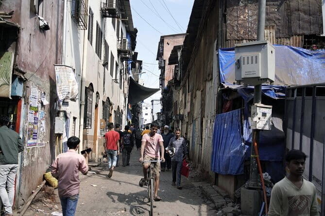 Mumbai Dharavi Slum, Dhobi Ghat & Dabbawala Lunchbox Tour - Small Group Time and Local Guidance That Actually Changes the Visit
