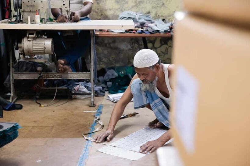 Mumbai: Dharavi Slum Guided Walking Tour by 1st Female Guide - The residential shift: seeing family life and community patterns