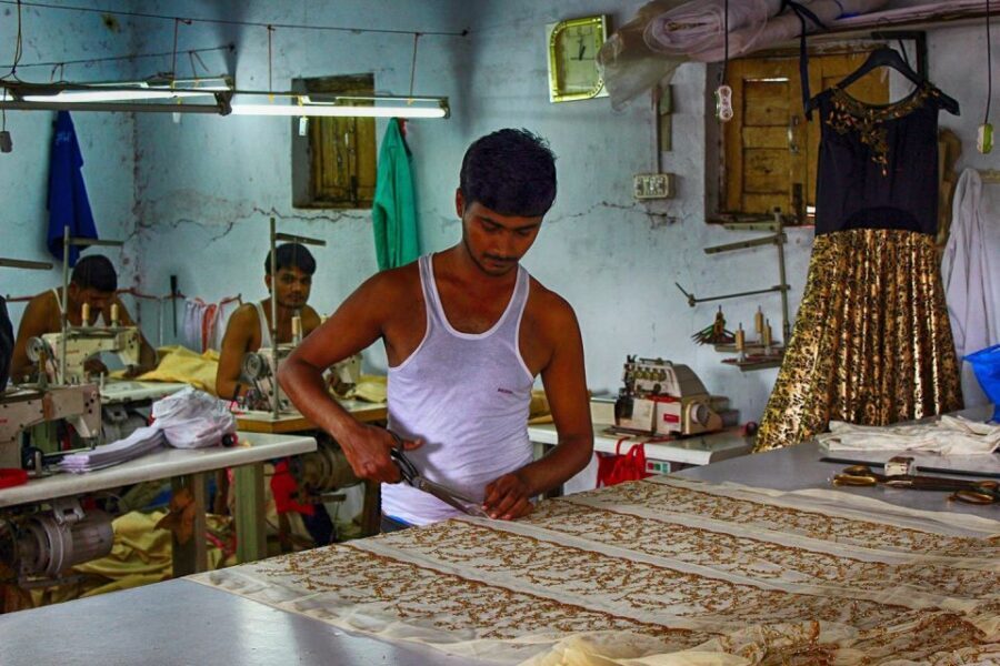 Mumbai: Dharavi Slum Slumdog Millionaire Tour with a Local - Meeting Point, Timing, and the Real Pace of the Walk
